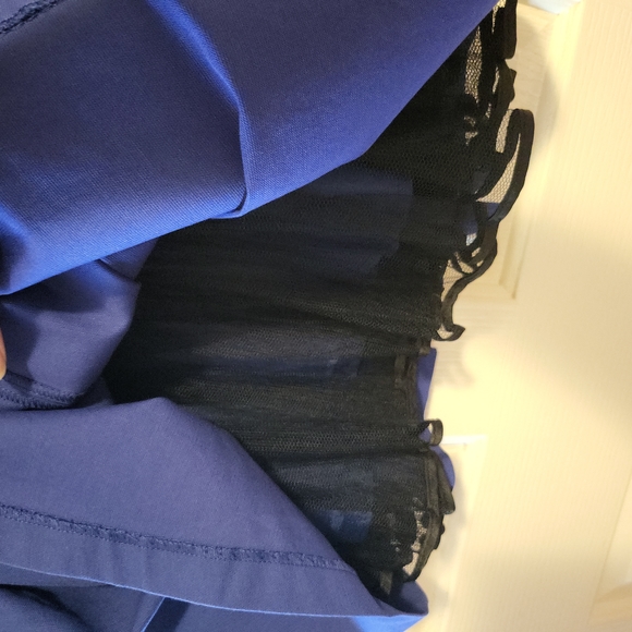 Cue Dress - Picture 8 of 9